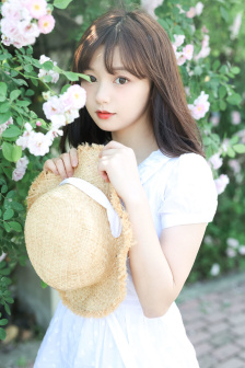 野外妓女脱裤子让老头玩
